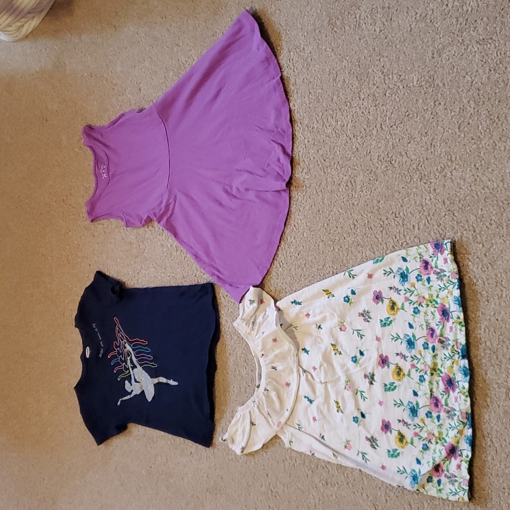 3 pack, Old Navy toddler dresses and t- shirt, size 3T